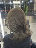 アルドーレフィエロ シンサイバシ(Ardore fiero shinsaibashi)&nbsp;オリーブブラウン☆ミディアムレイヤー20代30代40代