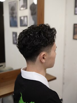 ザチョップショップ キチジョウジ(THE CHOP SHOP KICHIJOJI) テーパーフェード　スキンフェードカット　シェービング