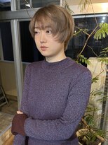 ジェスター(JESTER)&nbsp;〈atsuno〉丸みショートとベージュカラー