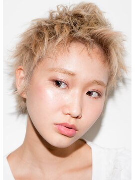 アズーア ヘアーアンドスパ(azure hair&spa) ベリーショート　担当  モード