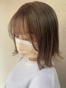 ネオリーブ クタ 町田店(Neolive kuta) 切りっぱなしボブ　ベージュカラー