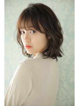 ミル(MILE.) 鎖骨ミディアムボブパーマ