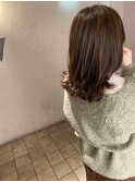 スモークブラウン