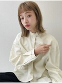 肩下外ハネ レイヤー オン眉