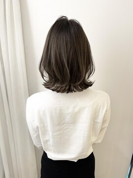 ネオリーブ チロル 横浜西口店(Neolive CiroL.) こなれミディ　縮毛矯正　大人可愛い　くびれボブ