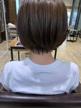 トレ(tre.) 甲子園口/髪質改善/白髪染め/ショート/酸性ストレート/美容室