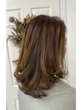 サロンドノア(Salon de NoA) セミロングヘア