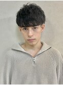 強すぎないセットが楽なゆるめパーマメンズマッシュおすすめ