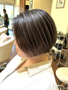 パコ(Paco) ショートボブ/デザインカラーバレイヤージュ