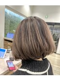 ショートボブ/アッシュベージュ