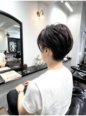 美シルエット刈り上げショート