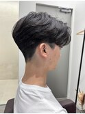 毛流れセンターパートニュアンスパーマカルマヘアメンズパーマ