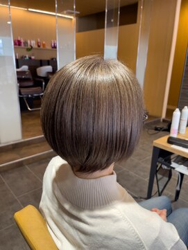 白髪ぼかし★脱白髪染め★若見え★ショートボブ★杉山正克