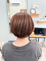 フワフワ(fwfw)&nbsp;白髪ぼかしハイライト×ショートカット