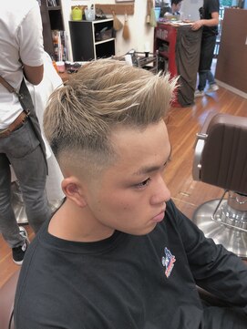 グルーマーズトウキョウ(GROOMER/S TOKYO) ハイトーン スキンフェード【HOMME HAIR ZERO伊藤】