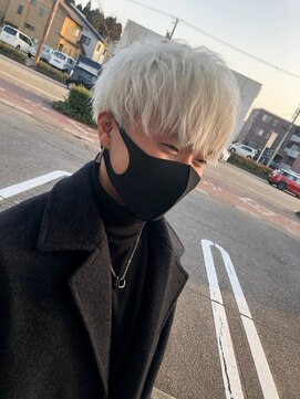 アリー(ALLY) ホワイトカラー