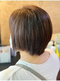 大人可愛い暗髪×大人かわいい前下がりナチュラルショート