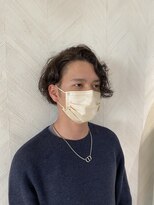 ロンド ストラーダ 心斎橋(Lond strada)&nbsp;刈り上げかき上げ波巻きパーマ　韓国マッシュ　スキンフェード