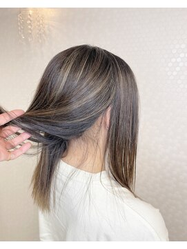 ヘアーアンドメイク ドレス(DRESS) ハイライトカラー