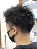 MEN'S HAIR センターパート ツイストスパイラル コンマヘア