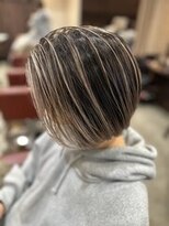 ハイパー(HYPER)&nbsp;＊色落ちが綺麗！白髪ぼかしバレイヤージュ＊