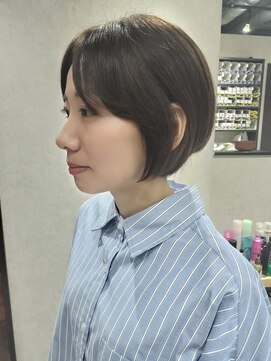 ブルー(Blue) Blue~ショートボブ 深みオリーブカラー~