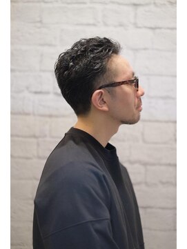 グレイスフル バーバープラチナム 六本木店(Graceful Barber platinum) くせ毛を活かしたツーブロックショート