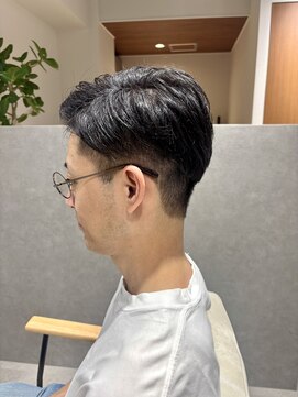 カノラ(CANORA) アップバング × 幅広ツーブロック