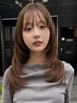 アビー(ABBEY)&nbsp;レイヤーカットハッシュカットフェイスレイヤーシースルーバング