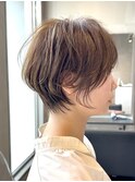 30代/小顔カット/コンパクトショート/オリーブグレージュ/豊中