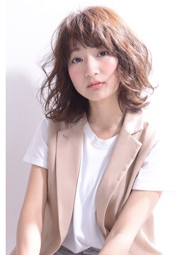 バズ ヘアーメイク(buzz Hair make) [buzz-Hair make] ウエーブセミディ（アッシュベージュ）