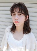 伸ばしかけのスタイルは顔まわりで変化をつけましょう◎