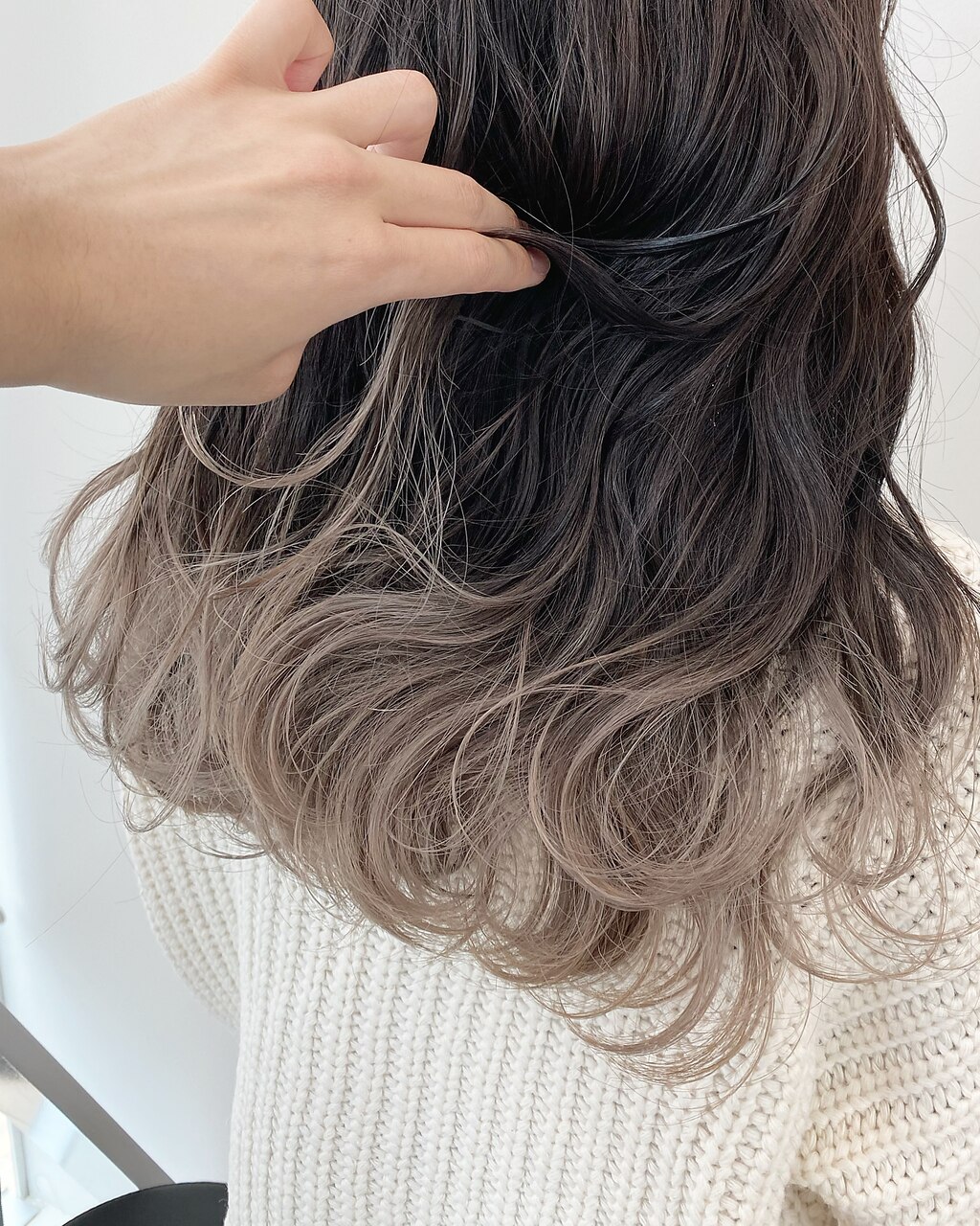 2026年夏】ミルクティーベージュ グラデーションの髪型・ヘアアレンジ