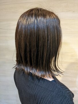 ナンバー イル デュッカ 札幌(N° il duca) 暗色*艶髪グレージュ