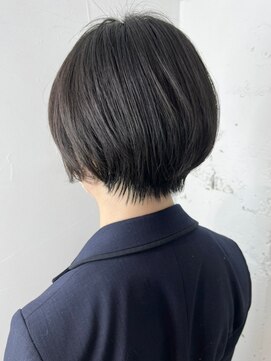 アイティー バイ アルバム 浦和店(IT by ALBUM) ショートボブ_外ハネボブセクションカラー_ba377431