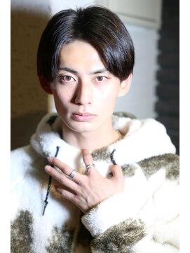 リップス 自由が丘(LIPPS) ナチュラルストレート刈り上げセンター