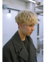 マール 矢場町(MARL)&nbsp;ホワイトベージュ/波巻きスパイラルパーマ/マッシュ