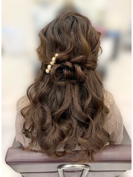 ベルグロー 北新地上通り店(BELLEGROW) 毛量多い方でも大丈夫な鉄板ハーフアップ