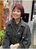 ピンクブラウンのマッシュショート