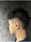 ツーブロックショートスタイル