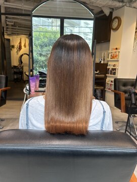 ネクストハラジュク(NEXT HARAJUKU) ブリーチ縮毛矯正