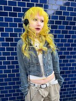 ヴァーディ オモテサンドウ(Vardy omotesando)&nbsp;yellow/黄色 ハイトーンロング 表参道ブリーチ ハイトーン