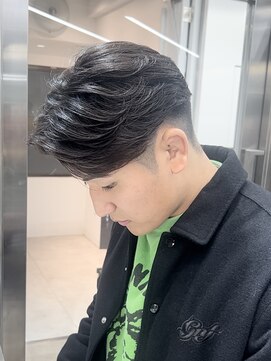 リベル(LIBER) センターパート/フェザーパーマ/毛流れ/八王子