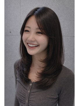 テラ(terra) 大人上品くびれレイヤー×艶黒髪