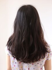 ＜HAIRLOGY＞　ふんわりラフウェーブ  by早川