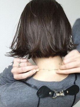 メリケンビューティーパーラー コウベ(MERICAN BEAUTY PARLOR KOBE) 【ミディアム/外ハネ×大人×ボブ】tomo