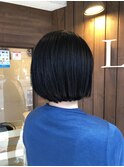 軽やかショートボブ