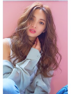 フィガロ ウメダ(FIGARO UMEDA) 【FIGARO　umeda】20代30代◎小顔無造作レイヤーカットロング