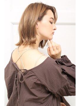 クラッチ ユニ(CLUTCH uni) くびれミディナチュラルワンカールボブf6