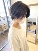 小顔ハンサムショート 前下がり 抜け感 ベージュ 20代30代40代